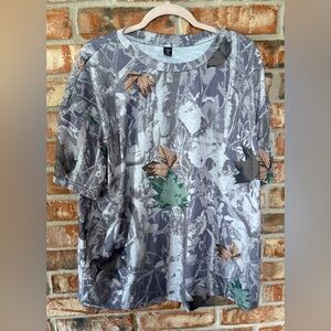 SHEIN Gray Leaf Print Short Sleeve Tee